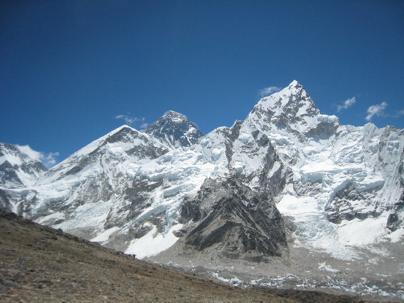 ../trek_apres_Baruntse115.jpg