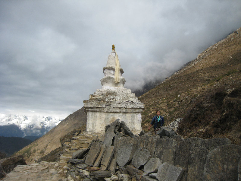 ../trek_apres_Baruntse122.jpg