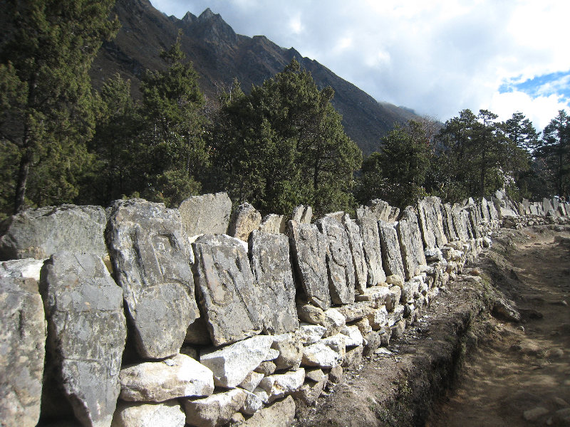 ../trek_apres_Baruntse132.jpg
