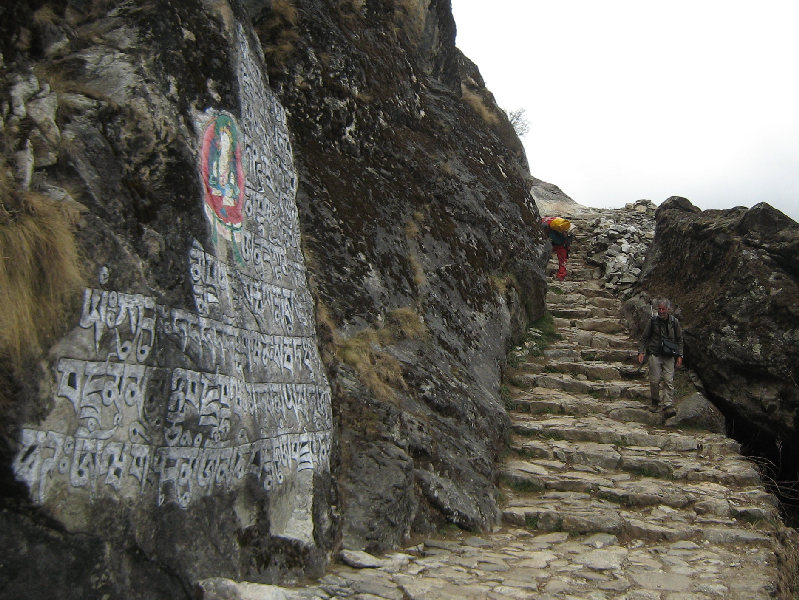 ../trek_apres_Baruntse157.jpg